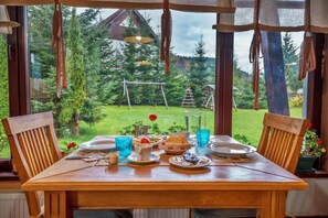 Dining - Casa Muntelui (Fundata)