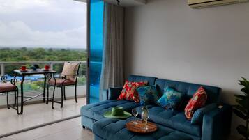 TV connectée, table de tennis de table