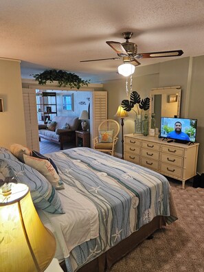 2 chambres, fer et planche à repasser, Wi-Fi gratuit, draps fournis
