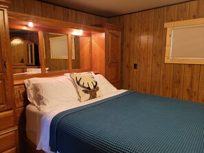 4 bedrooms, free WiFi, bed sheets