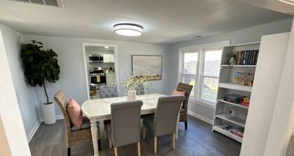 Firefly Cottage in Park Circle now Available! Great backyard close to everything