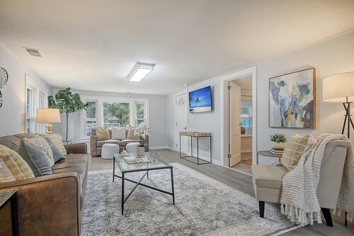 Firefly Cottage in Park Circle now Available! Great backyard close to everything