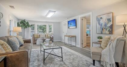 Firefly Cottage in Park Circle now Available! Great backyard close to everything
