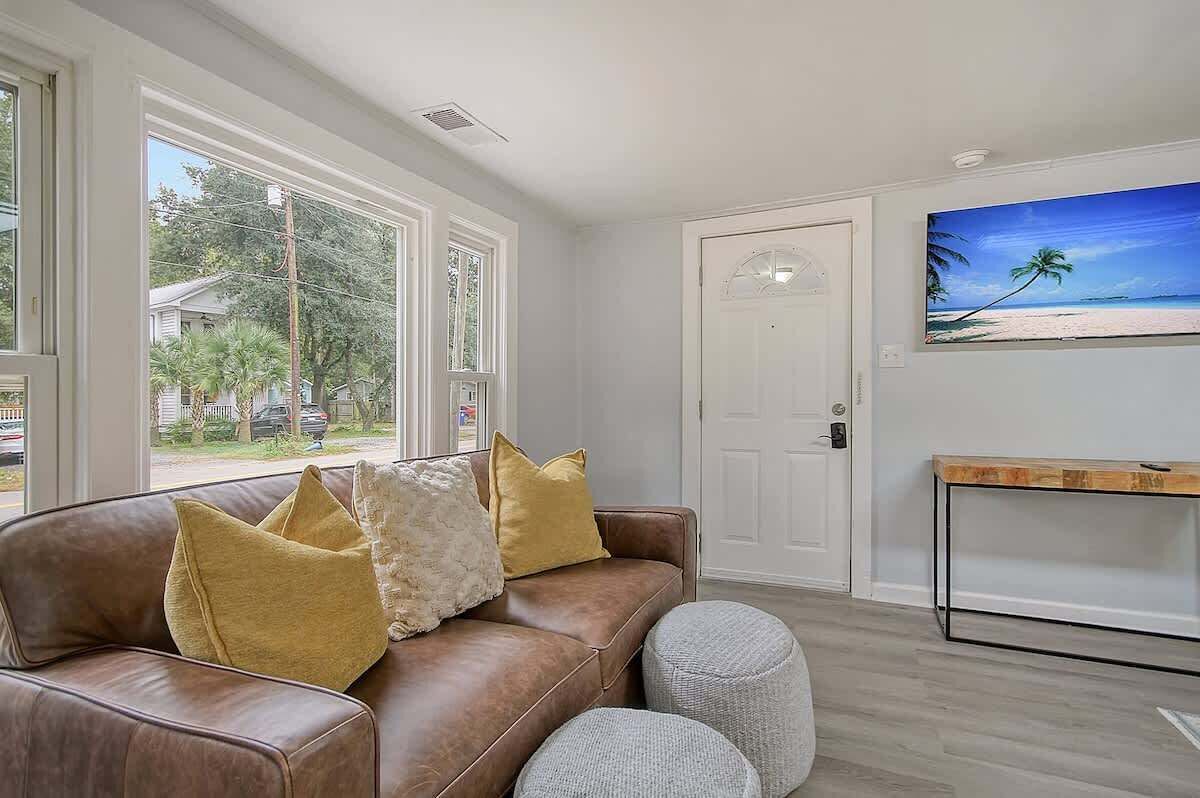 Smart TV, offices