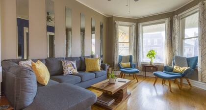 Hermosa House ECO-HOME - Quiet, Peaceful 3BR + Free Parking by Logan Square
