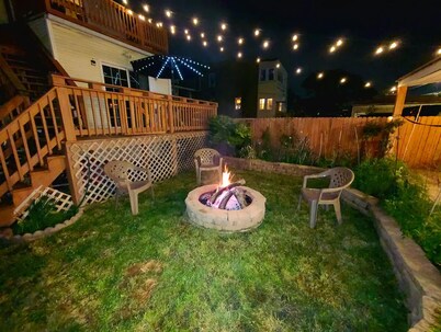 Hermosa House ECO-HOME - Quiet, Peaceful 3BR + Free Parking by Logan Square