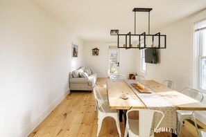 Dining - Very Comfy Farmhouse Apartment Unit A, 1st FL (Smoketown)