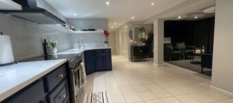 The Circle Suite Near JFK Airport 