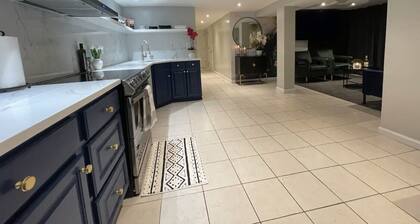 The Circle Suite Near JFK Airport