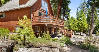 Rim Retreat - Lake Views, Quiet Neighborhood