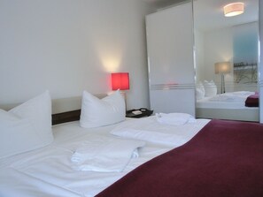 Unclassified image, 5 of 16, button