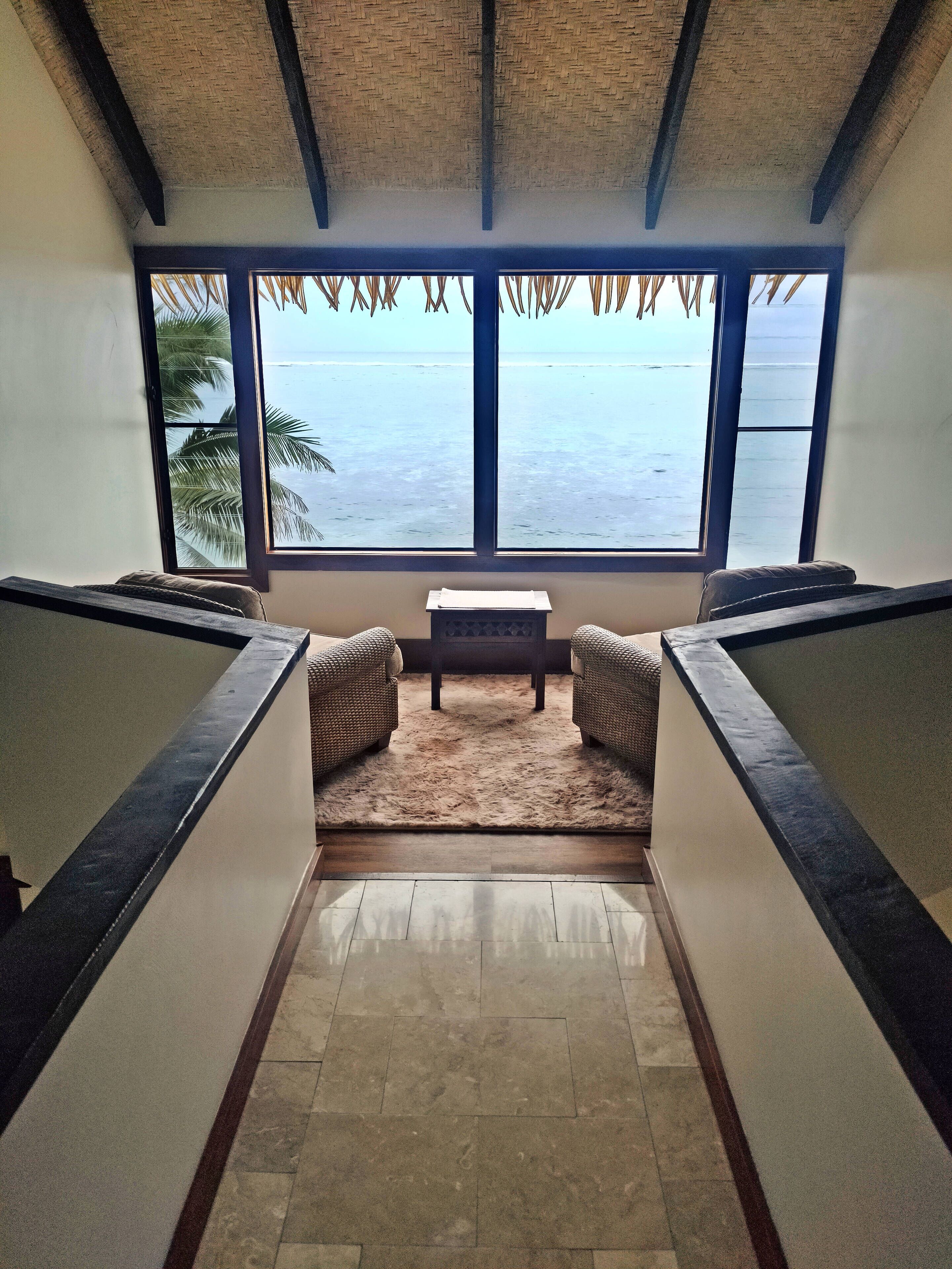 Luksusvilla, privat basseng, ved strandkanten | Sengetøy av topp kvalitet, dundyner og safe på rommet