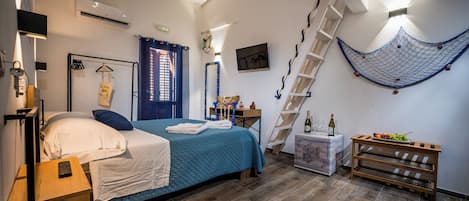 Deluxe kamer, 1 slaapkamer | 1 slaapkamer, donsdekens, bedden met traagschuimmatrassen