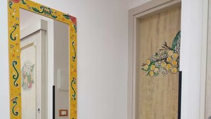 Townhouse Basic, 1 kamar tidur | 1 kamar tidur, selimut bulu angsa, busa memori, dan meja kerja