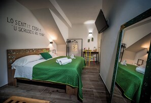 Comfort Room, 1 Bedroom | 1 bedroom, down comforters, memory foam beds, individually decorated