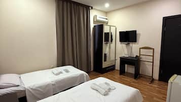 Ropa de cama de alta calidad, minibar y escritorio