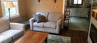 Cozy Home close to town/50 minutes to Penn State.
