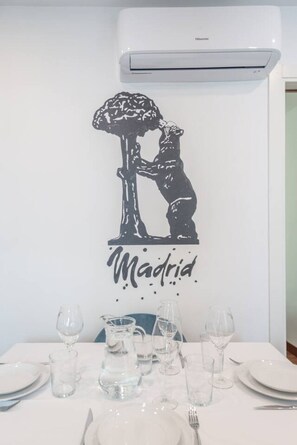 Unclassified image, 2 of 36, button