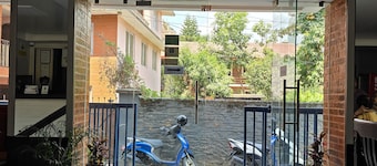 Hotel Abi International