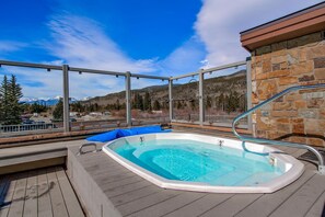 Baignoire à remous extérieure