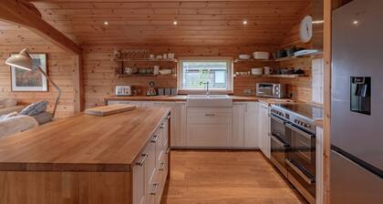 Fell Lodge - a luxury lodge that sleeps 6 guests in 3 bedrooms