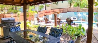 Jacuzzi Suite 204 at Tradewinds