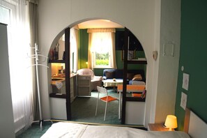 1 室のベッドルーム、インターネット