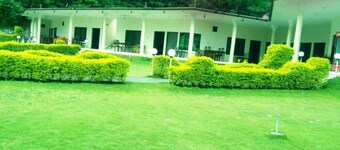 Ever Green Hotel & Restaurant