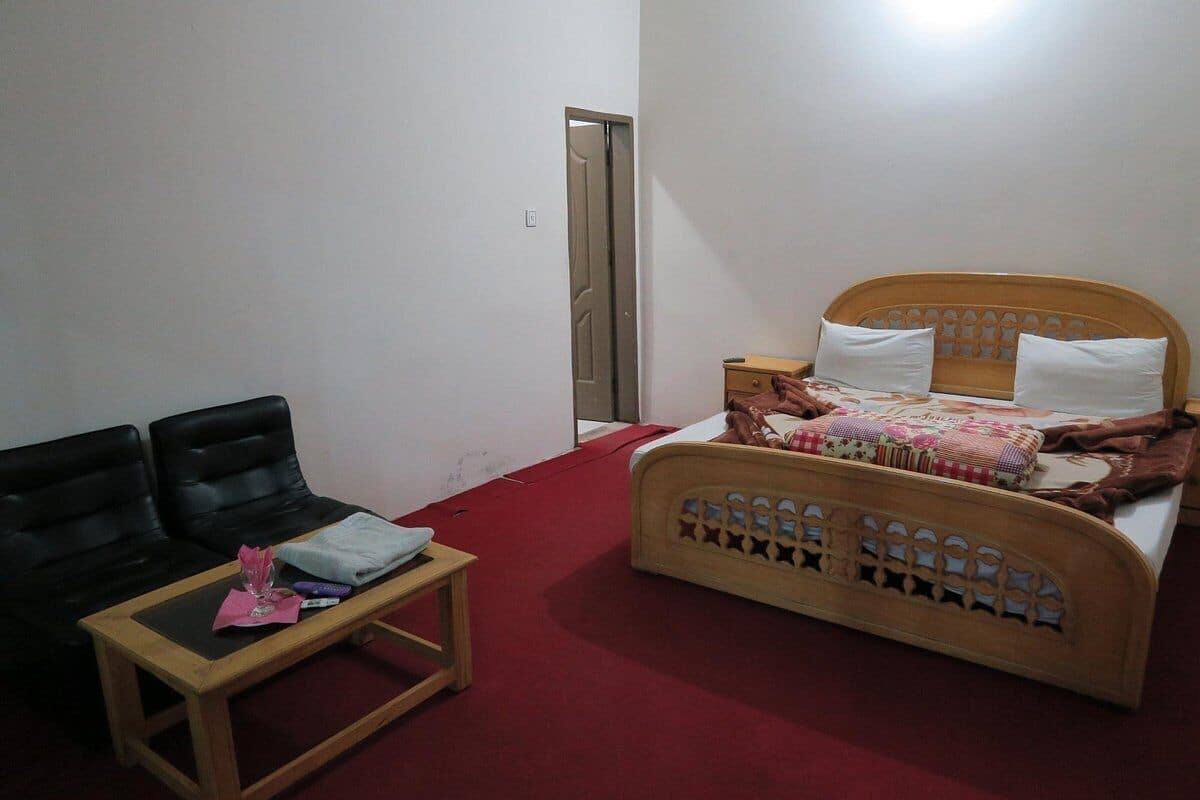 Habitación doble estándar | Insonorización, tabla de planchar con plancha y wifi gratis
