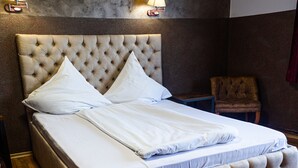 Superior Double Room - Casa Braneana (Bran)