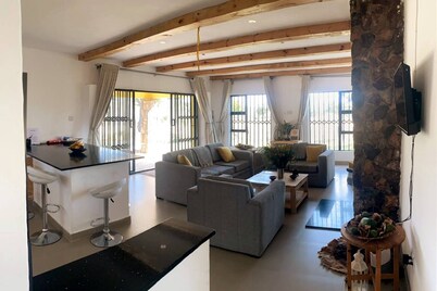 Cozy Msasa Views Cottage