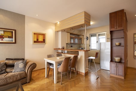Comfort Apartment | In-room dining
