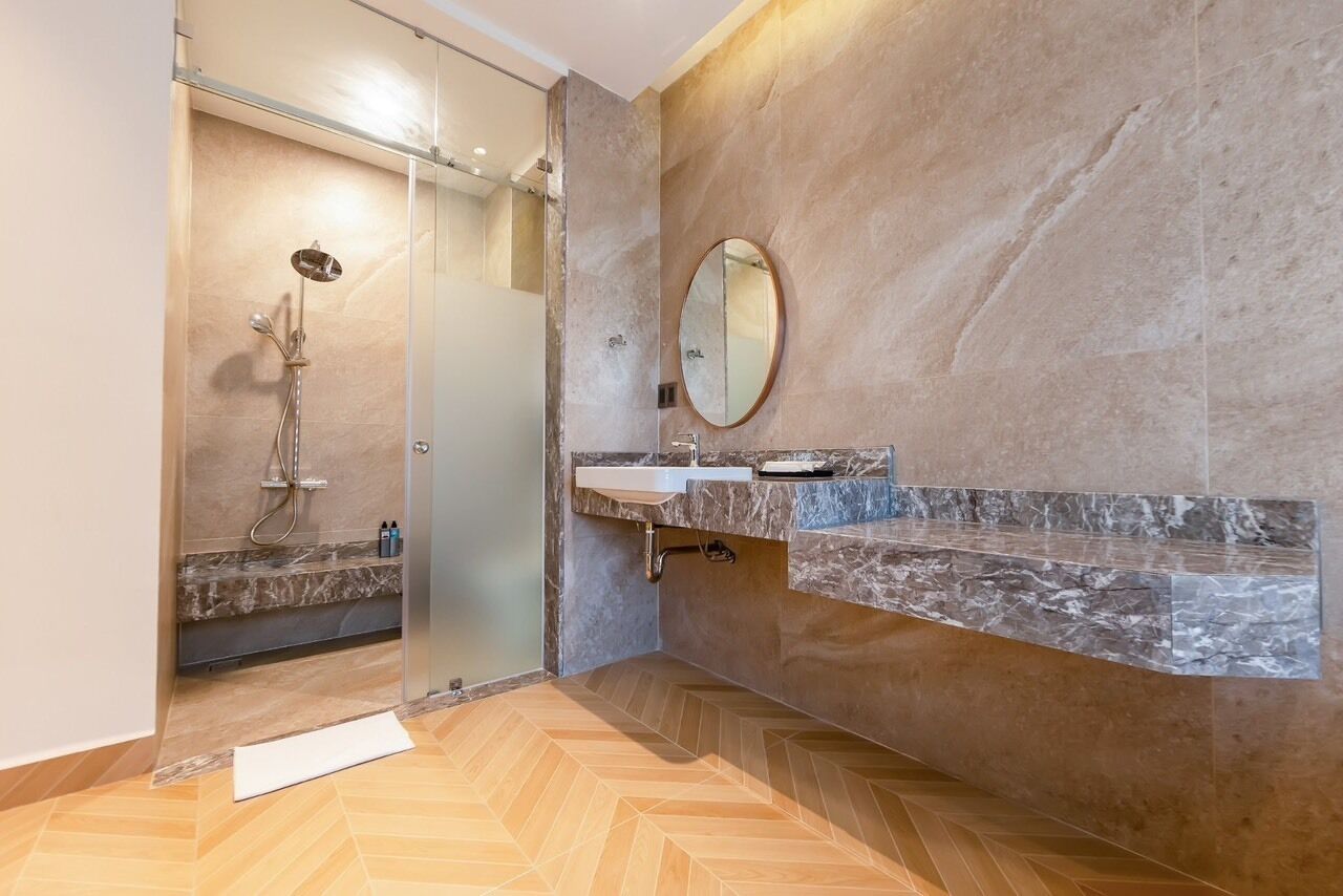 Kamar Quadruple Deluks | Kamar mandi