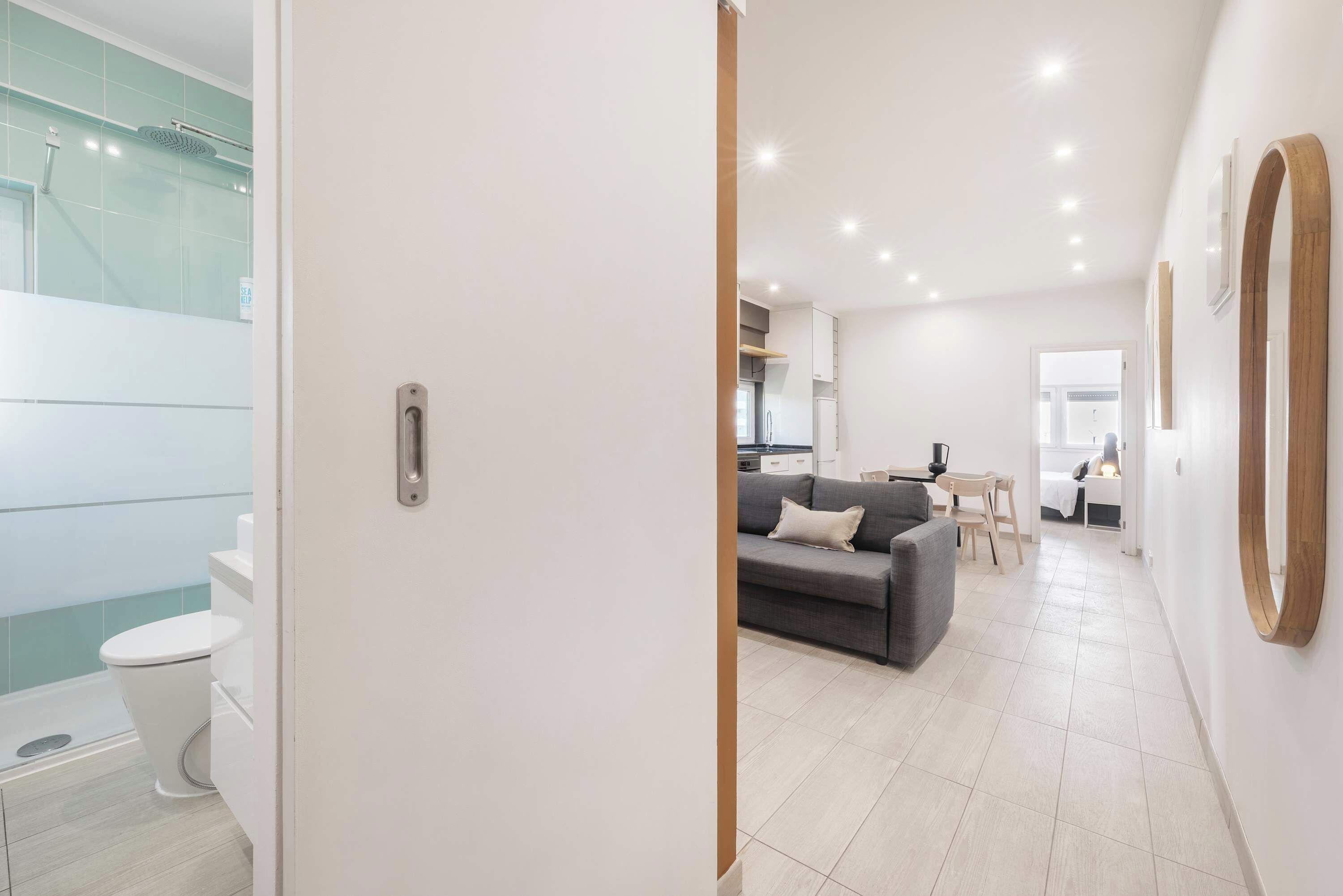 Apartment | Living area | TV