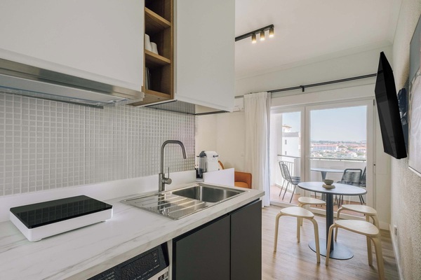 Apartment | Private kitchen | Fridge, microwave, oven, stovetop