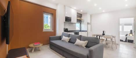 Apartment | Living area | TV