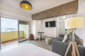 60-公分電視，提供有線頻道