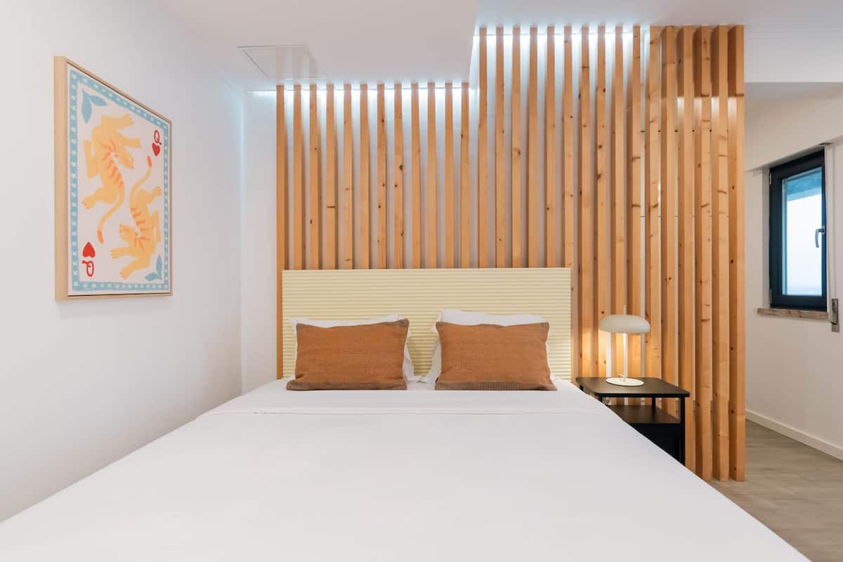 Comfort Apartment | Iron/ironing board, free WiFi, bed sheets