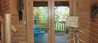 Willow Tree Cabin in Teton Valley