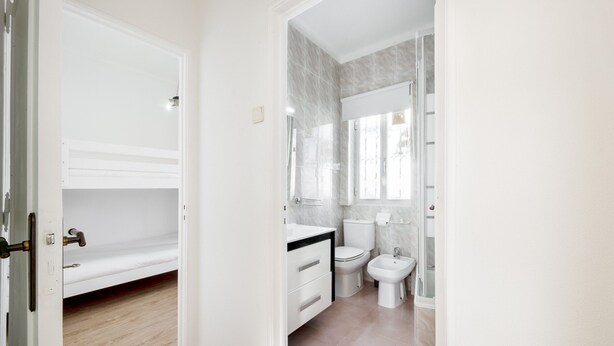 Townhome | Bilik Mandi | Pancuran mandi, pengering rambut, tuala disediakan, sabun 