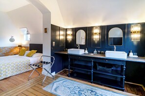 6 bedrooms, iron/ironing board, WiFi, bed sheets - Villa Deauvillaise à 5 mn de la Plage 12/14 Pers (Deauville)