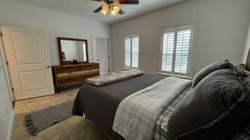 3 bedrooms, desk, iron/ironing board, travel crib