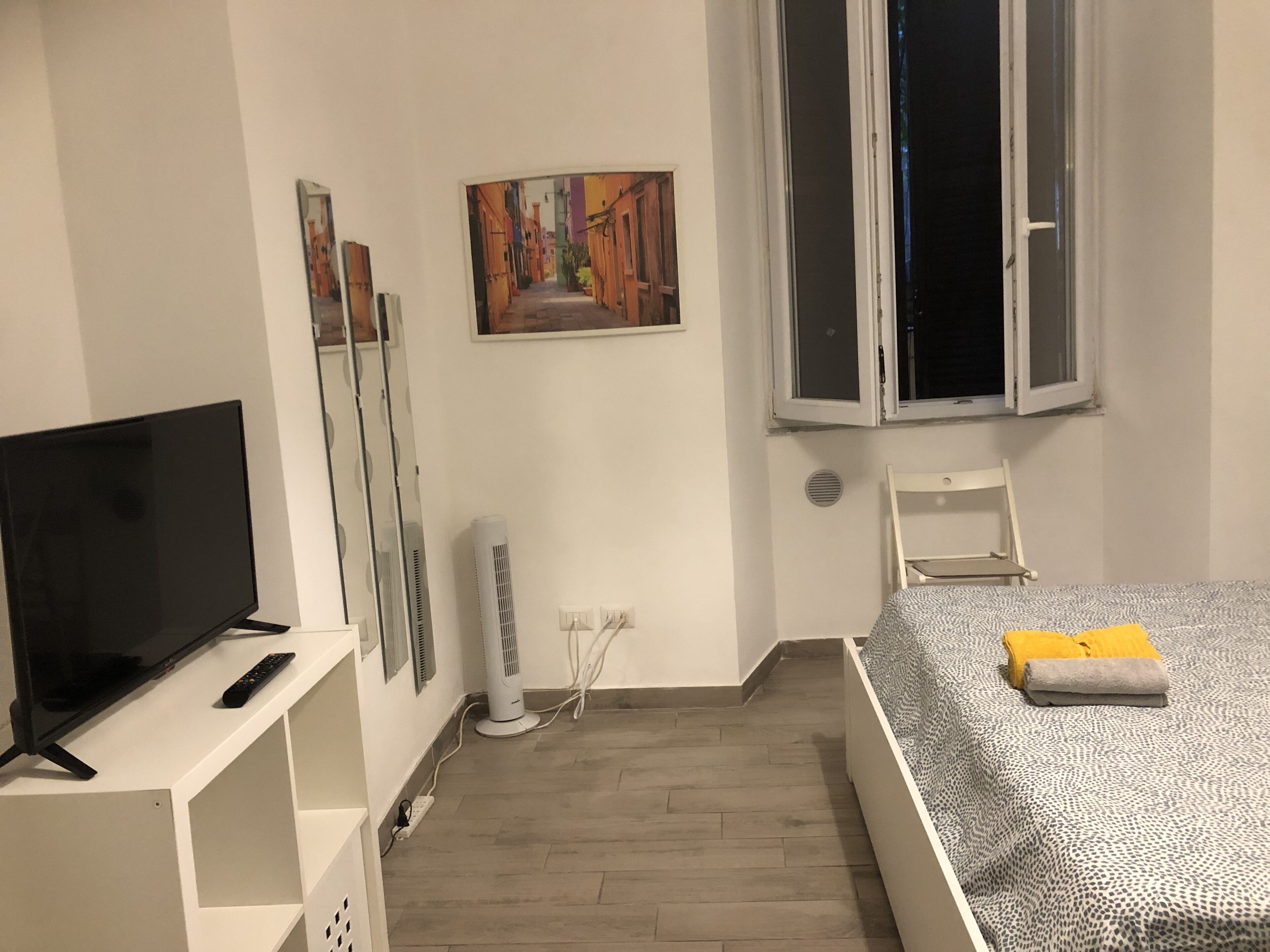 3 chambres, bureau, fer et planche à repasser, Wi-Fi gratuit