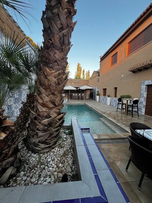 Udendørs pool