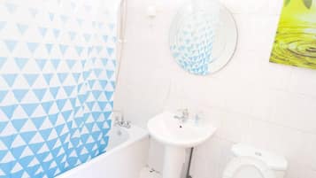 House | Bathroom | Shower, deep soaking tub, towels