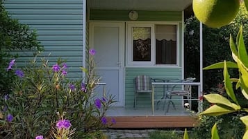 Classic Tree House | Minibar, individually decorated, desk, free WiFi