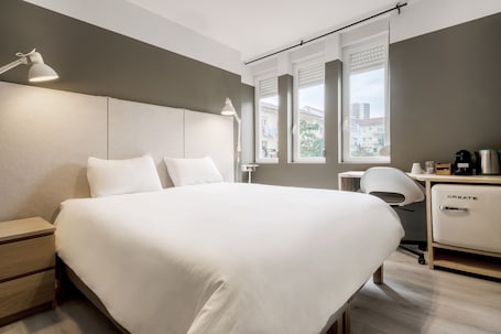 Double Room | Desk, free WiFi