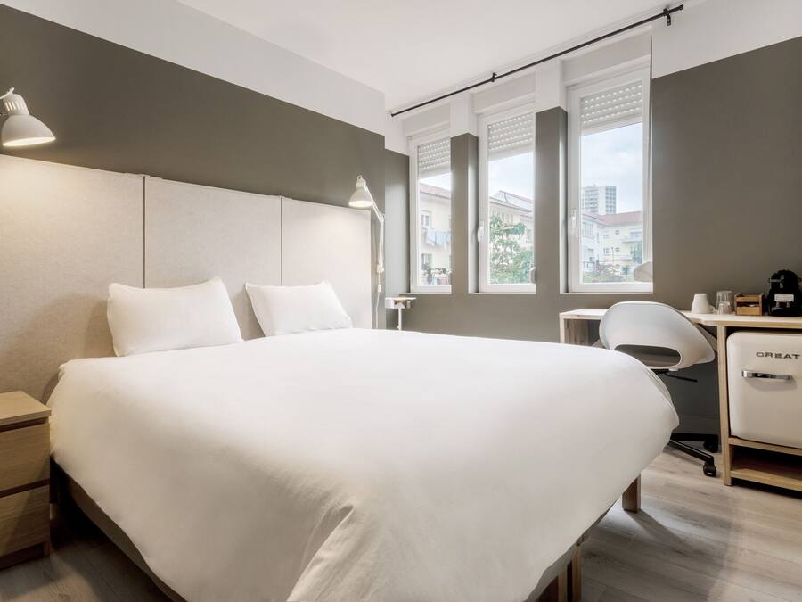 Standard Double Room | Desk, iron/ironing board, free cribs/infant beds, free WiFi