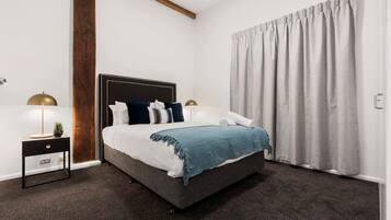 1 chambre, fer et planche Ă repasser, Wi-Fi, draps fournis