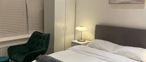 Apartment | 1 bedroom, iron/ironing board, free WiFi, bed sheets